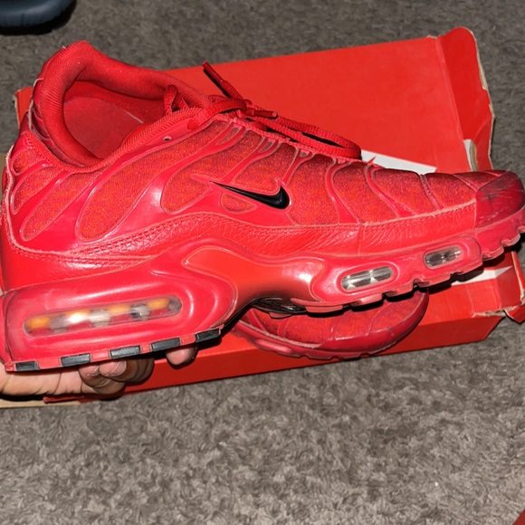 nike university red airmax plus - Picture 2 of 3